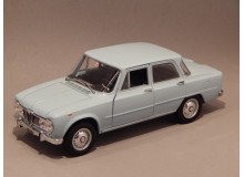 Coche Modelo ALFA ROMEO GIULIA Vehiculo en miniatura de colección Vintage Automovil a escala